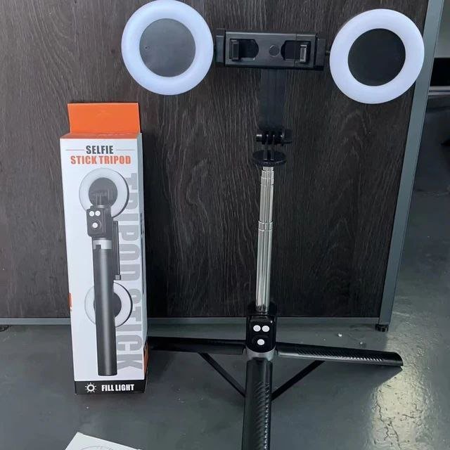 NOUVEAU Trepied selfie strick A 12 avec double lumière télécommande bluetooth 1.70 M - Smart Business Center